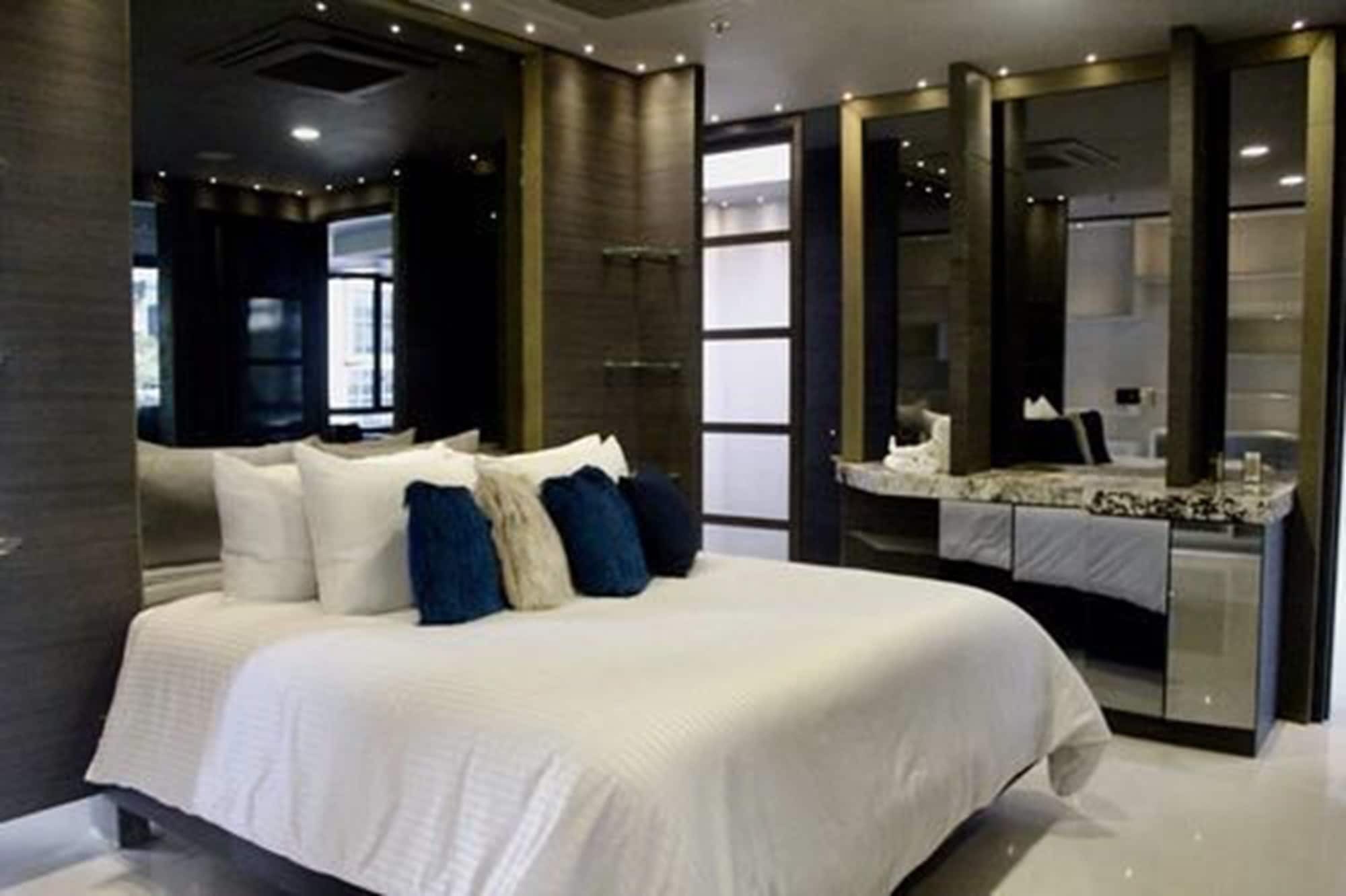 Hotel Paris Luxury Suites Medellín Dış mekan fotoğraf